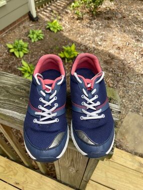 Vionic Kona Orthotic Sneakers Size 8